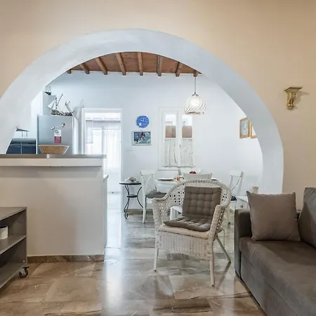 Mykonos Downtown House Kfv